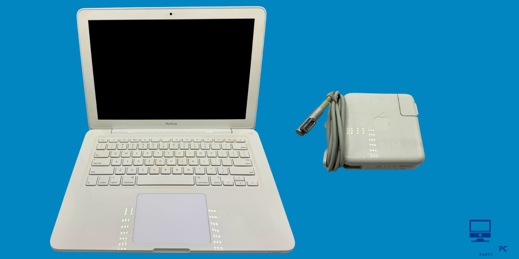 Apple MacBook 13  Late 2009 White/Intel Core 2 Duo 2.26GHz, 250 GB HDD 4 GB RAM