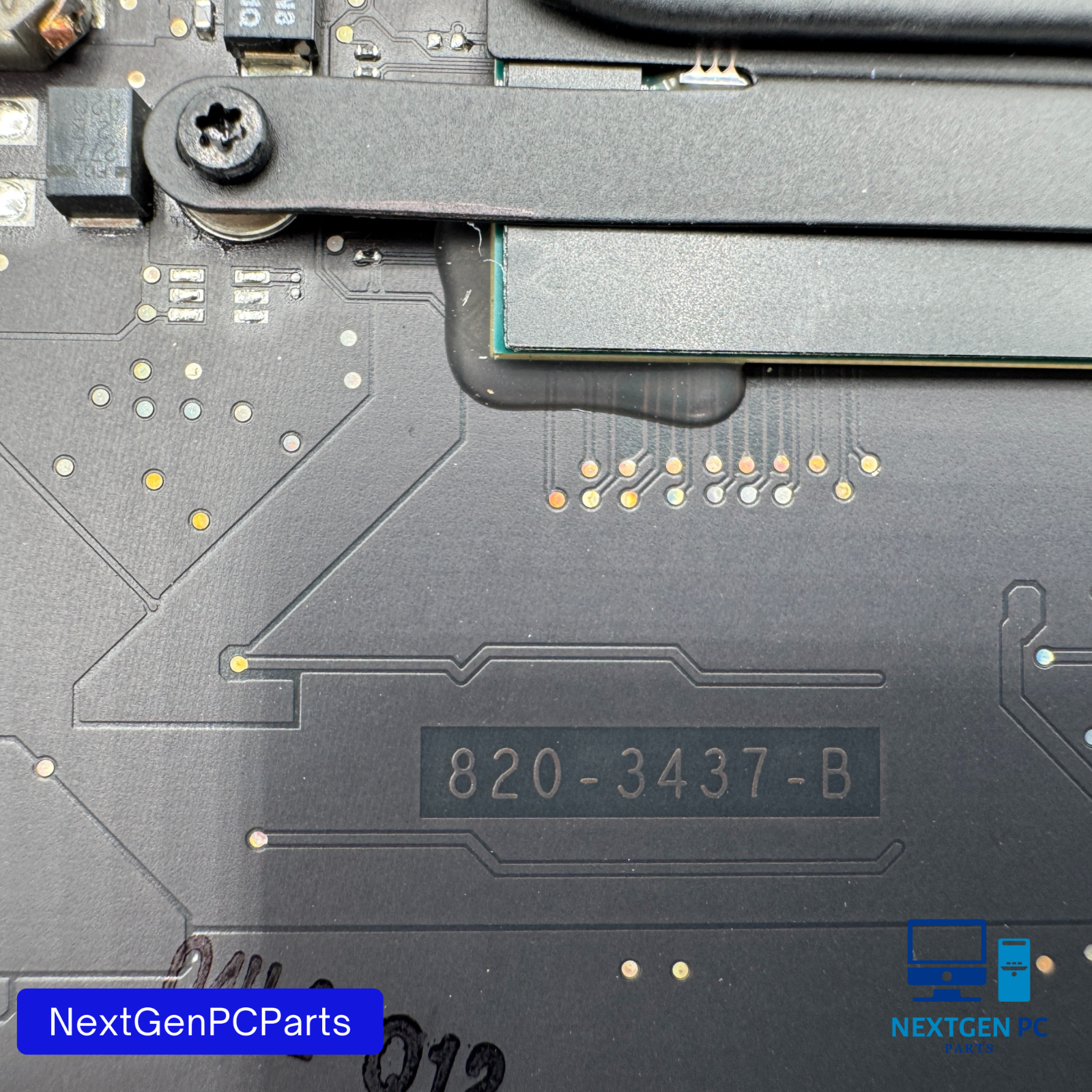 2014 MacBook Pro 13" A1466 Logic Board MotherBoard 1.4Ghz i5 4GB 820-3437-B