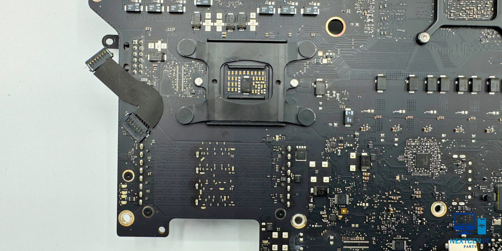 iMac 27 A1419 2015 Logic Board i7 4.0GHz R9 M390 2GB 820-00292-A 32GB SSD